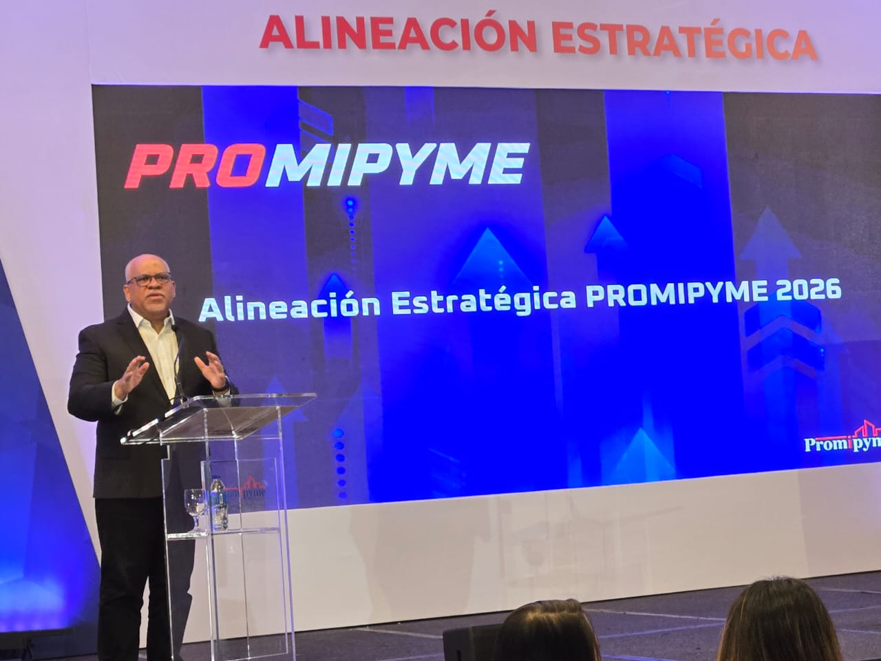 Director General Promipyme felicita colaboradores por logros 2024-2025